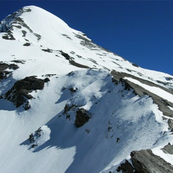 Pisang Peak Climbing